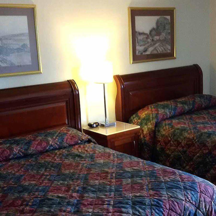 Hotel Blue Top Inn Stevens Point Dış mekan fotoğraf
